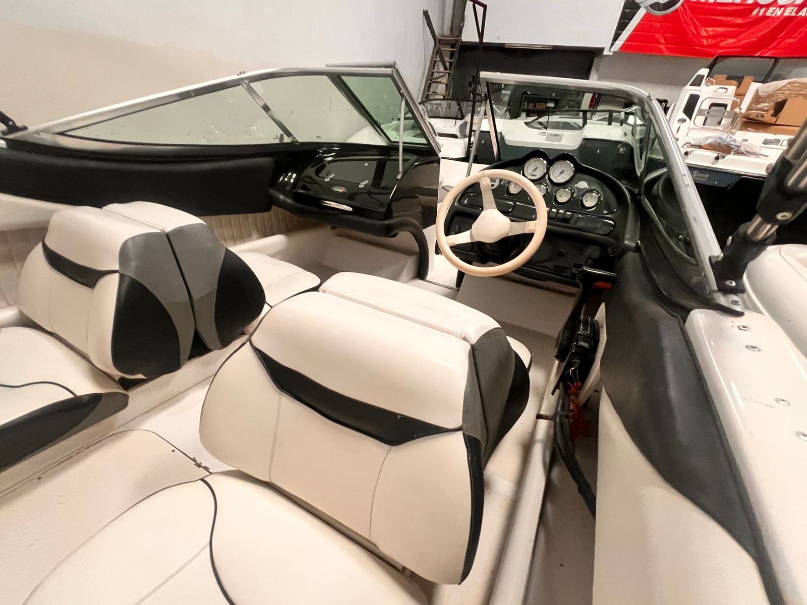 551 fishing arcoiris 115 hp mercury optimax 2t inyeccion - Image 3